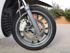KYMCO People 300 GTI ABS - 18