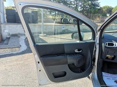RENAULT Modus 1.6 Dynamique - 12