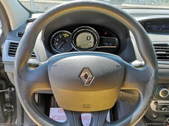 RENAULT Mégane 1.5 dCi - 6