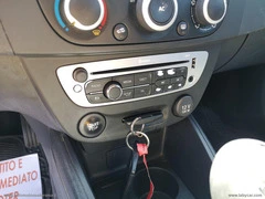 RENAULT Mégane 1.5 dCi - 13