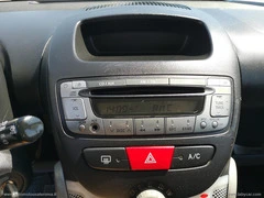 PEUGEOT 107 1.0 68 CV 5p. Desir - 12