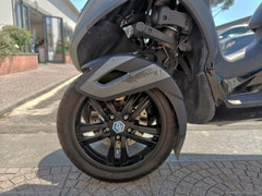 PIAGGIO MP3 300 YOURBAN - 11
