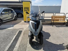 PIAGGIO MP3 300 YOURBAN - 14