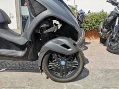PIAGGIO MP3 300 YOURBAN - 16
