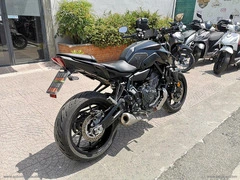 YAMAHA MT-07 - 3