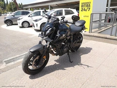 YAMAHA MT-07 - 5