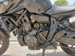 YAMAHA MT-07 - 12
