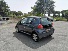 TOYOTA Aygo 1.0 VVT-i 5p. Sound - 3