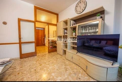 Spazioso quadrilocale con garage - 3