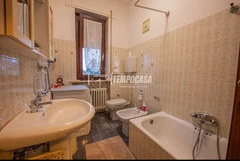 Spazioso quadrilocale con garage - 12