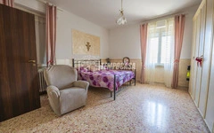 Quadrilocale in zona Montagnola con garage - 10